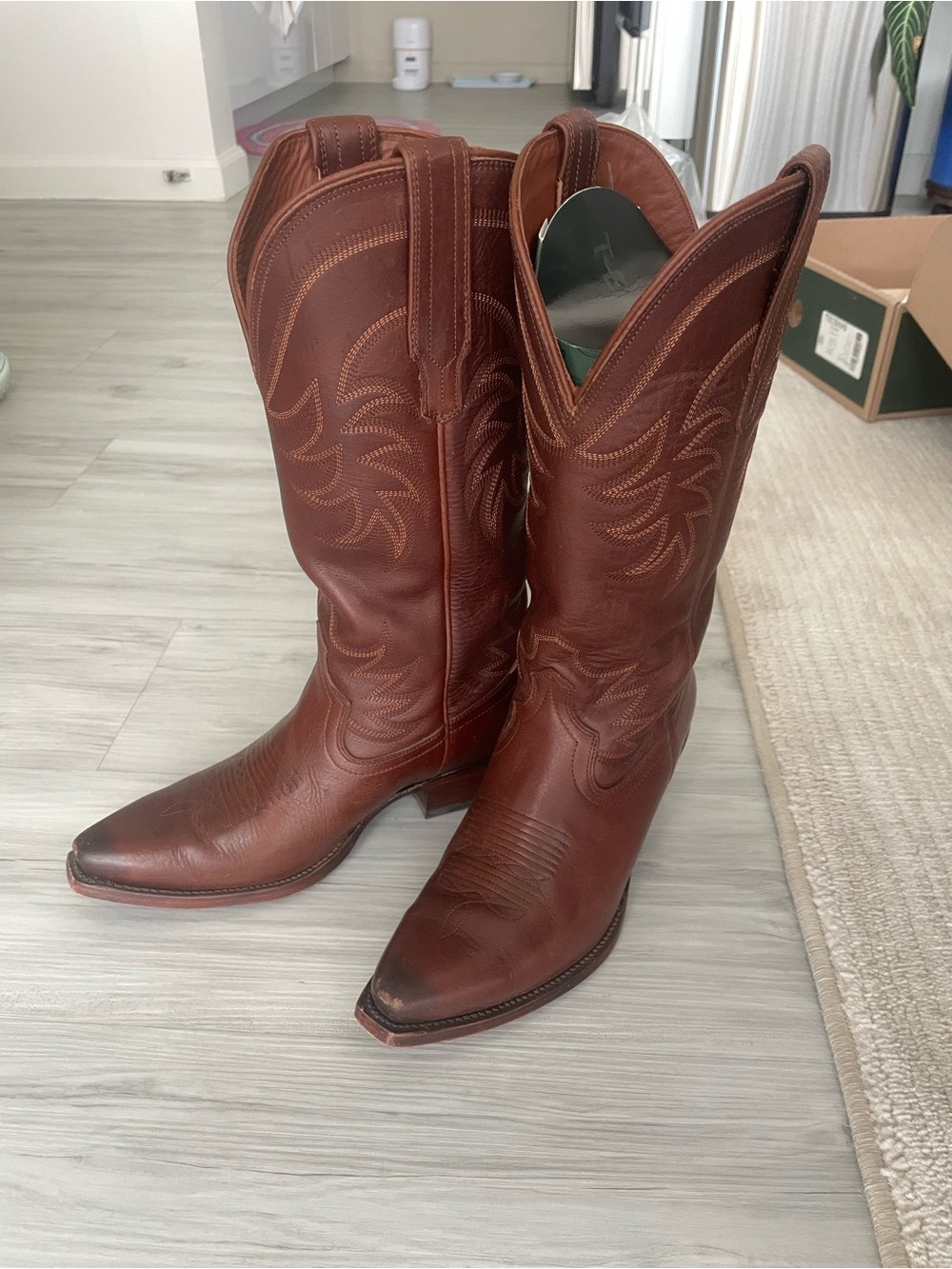 Tecovas The Annie Cowgirl Boots in Sequoia in Size 8B